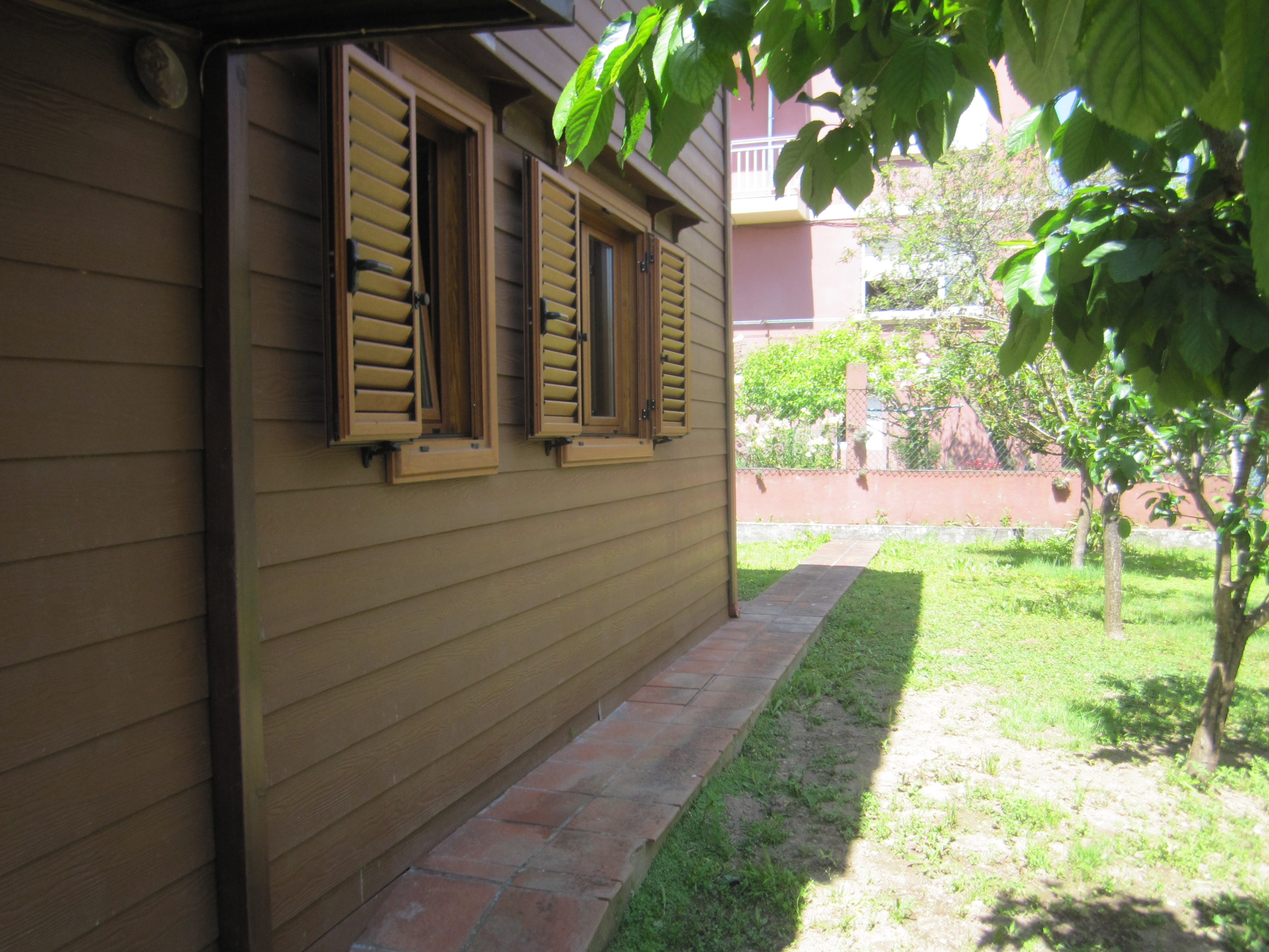 Foto 3 de CASA DE MADERA